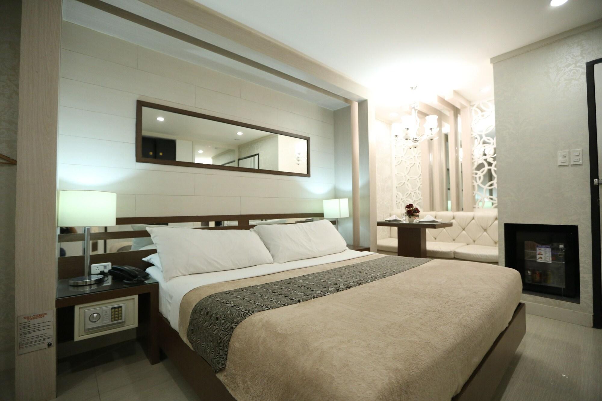 วิกตอเรีย คอร์ต ฮิลล์เครสต์ ปาซิก มอเตอริสต์ ลอดจ์ Motel Pasig City ภายนอก รูปภาพ