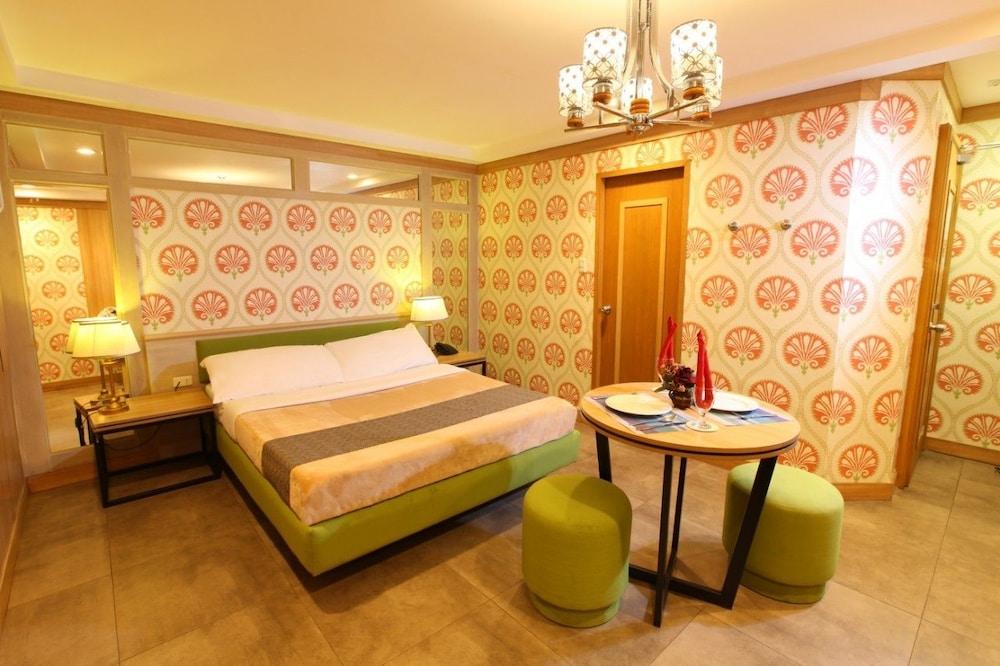 วิกตอเรีย คอร์ต ฮิลล์เครสต์ ปาซิก มอเตอริสต์ ลอดจ์ Motel Pasig City ภายนอก รูปภาพ
